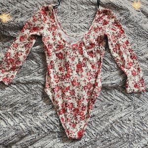 Beautiful floral body suit!